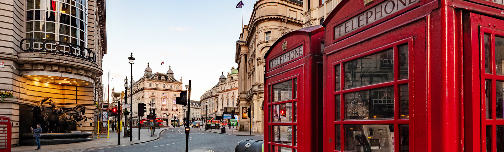 London red telephone boxes